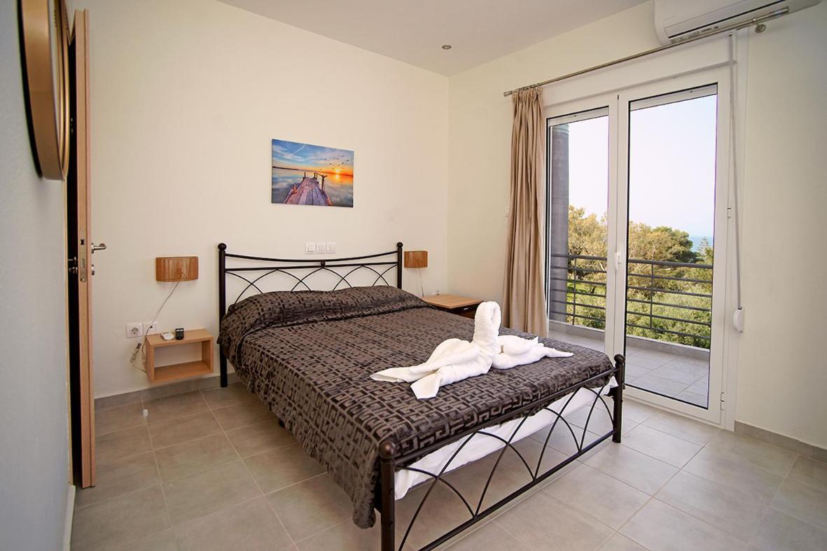 Karnagio Rooms Kyparissia Luaran gambar