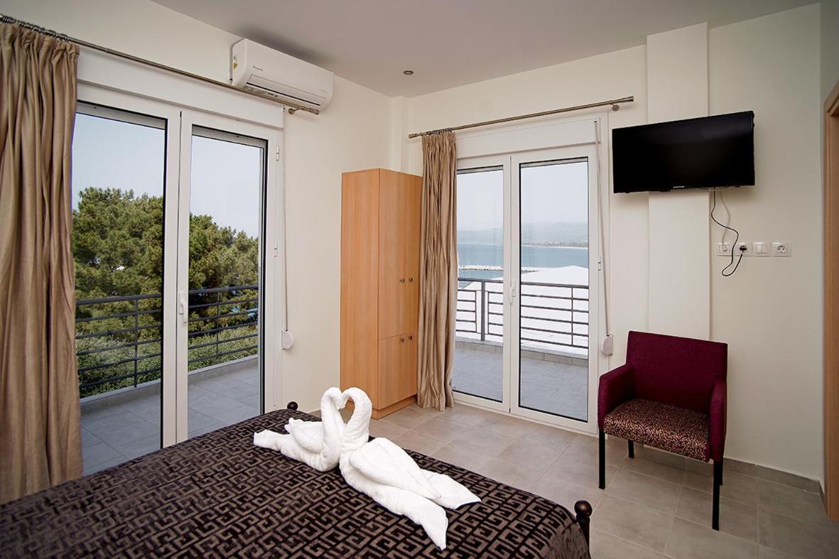 Karnagio Rooms Kyparissia Luaran gambar