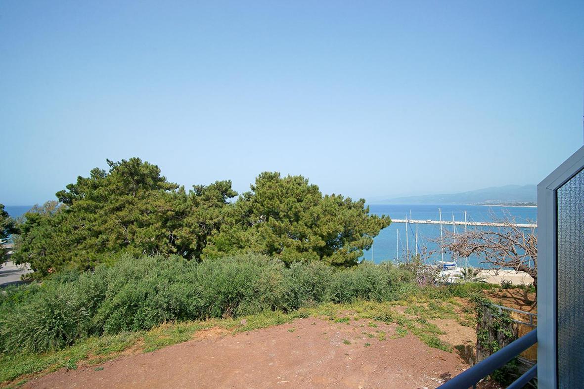 Karnagio Rooms Kyparissia Luaran gambar