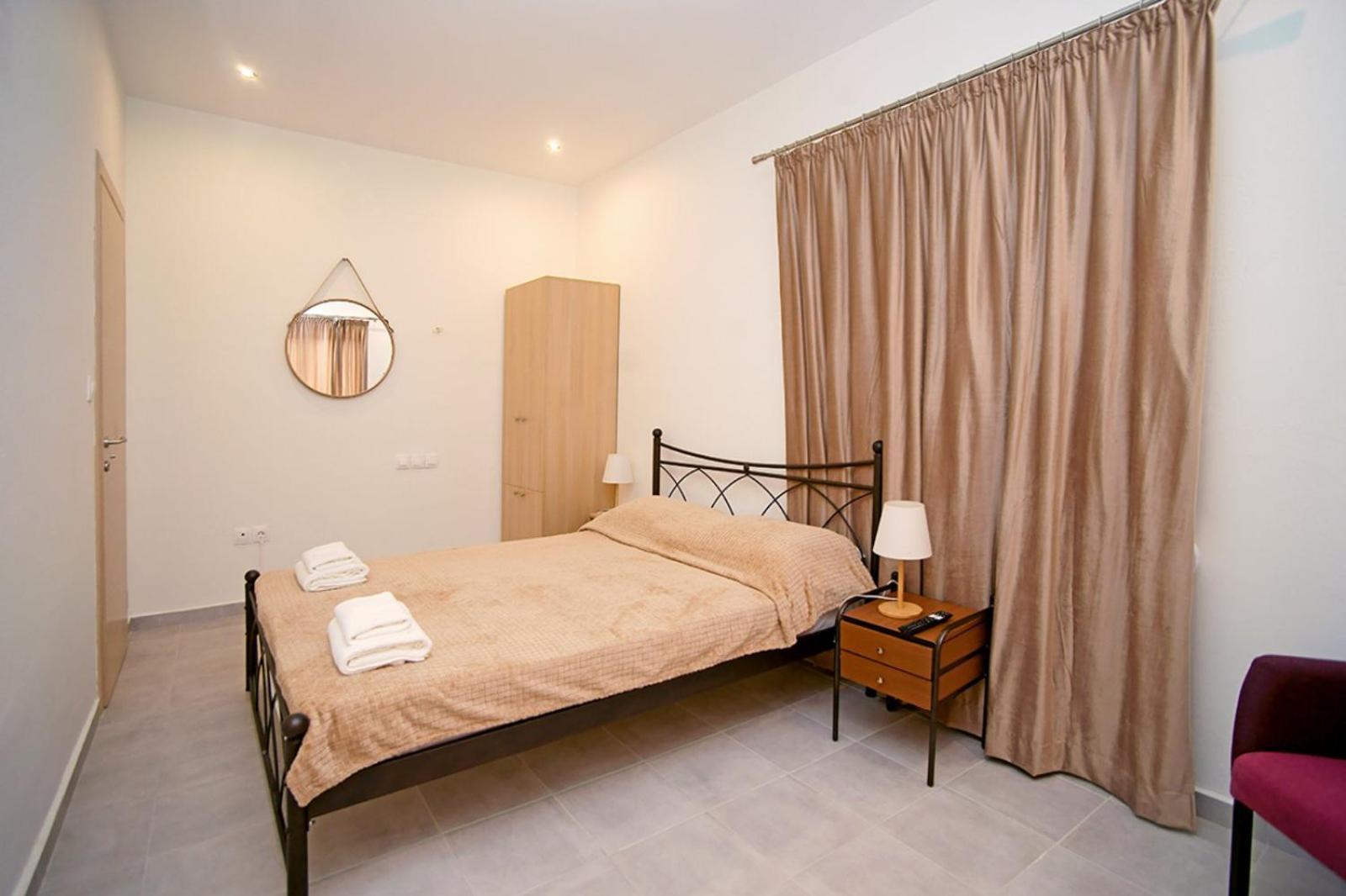Karnagio Rooms Kyparissia Luaran gambar